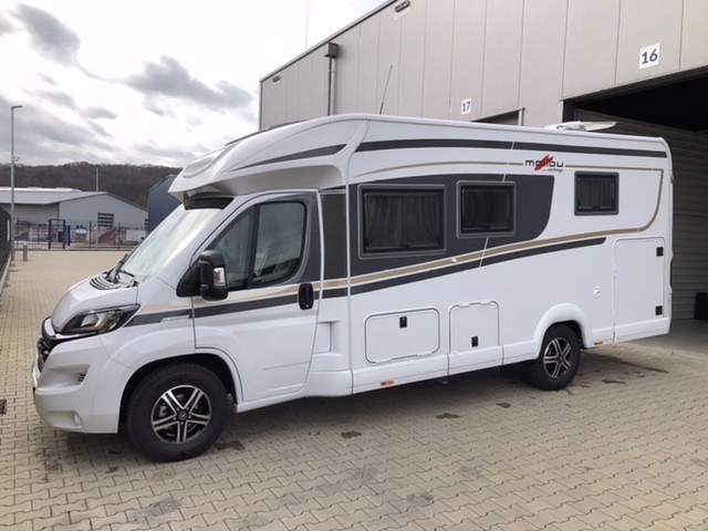 39BF54D3-89B1-4E55-9B10-498156F6394B