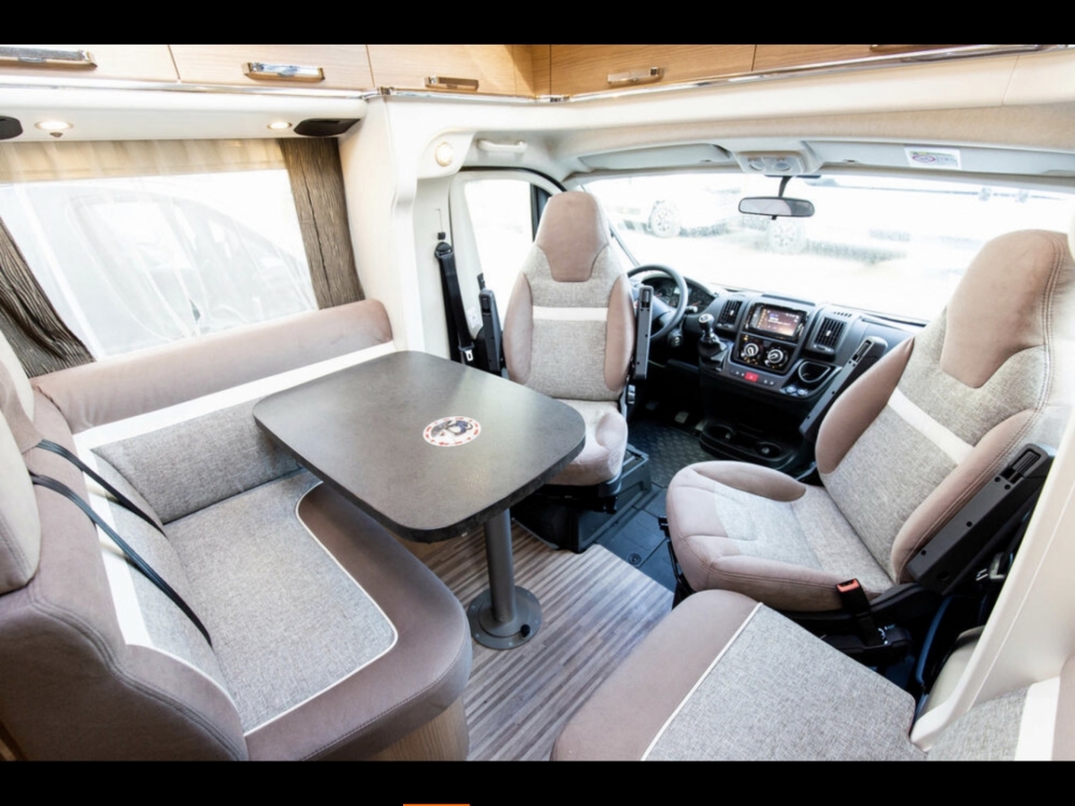 A18EE002-7ADD-4CE0-BD8F-1B0680B9CF91