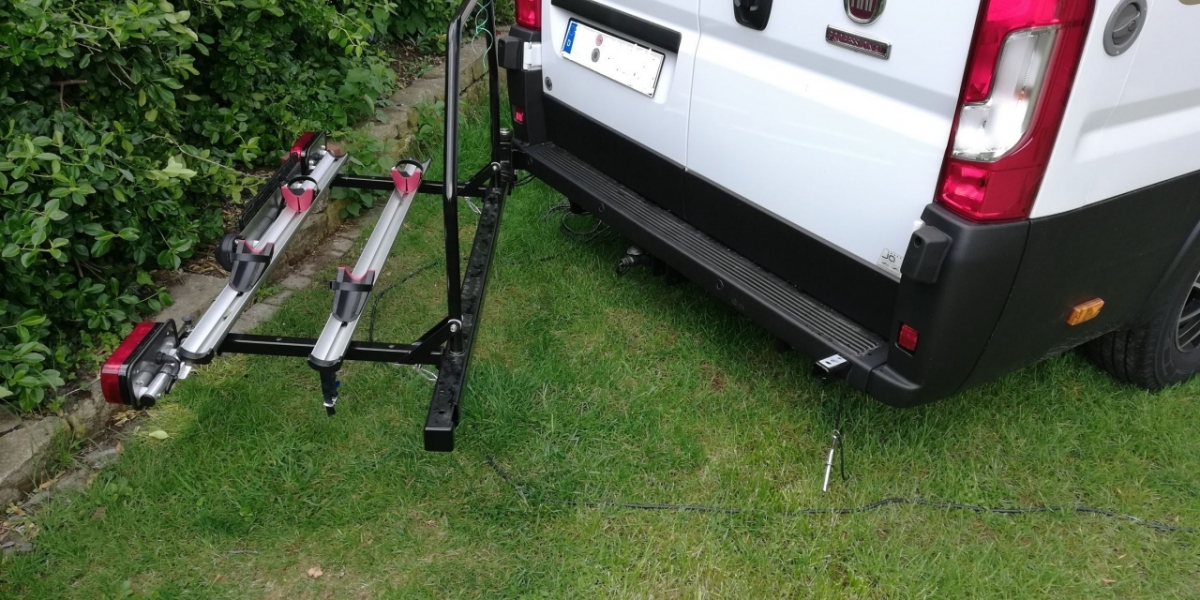 Bus_geschwenkt_halb_ret