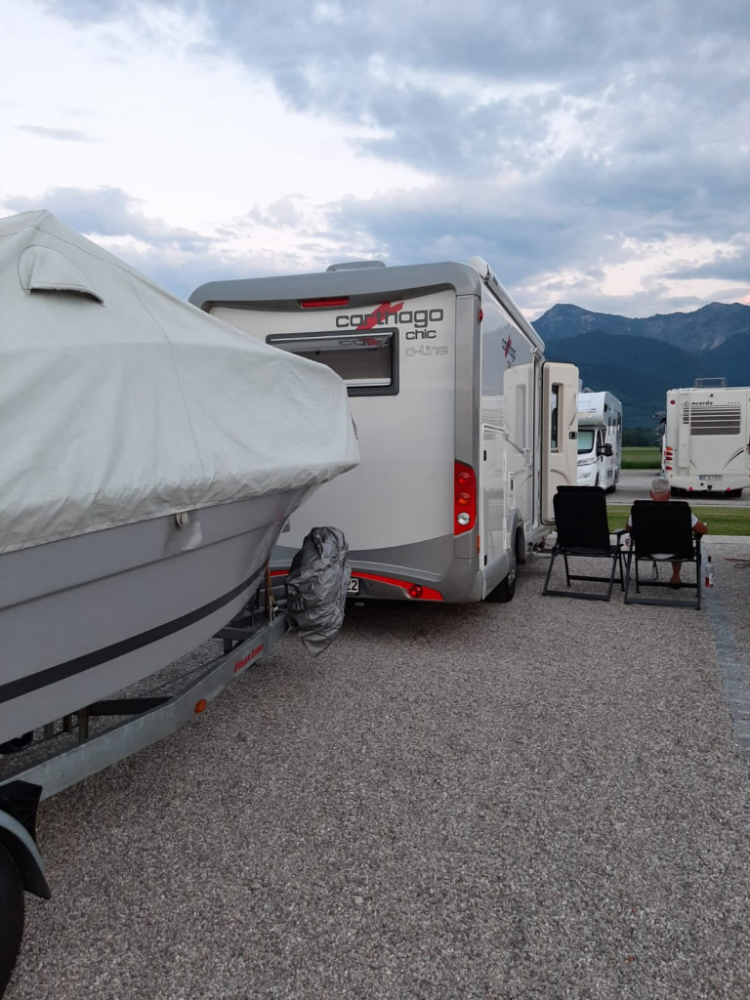 80C68F63-90B1-4748-B3C1-DD5659C0B00E